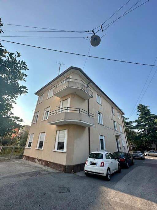 Appartamento Vicino Al Duomo Con Parcheggio Privato Padua Exteriör bild